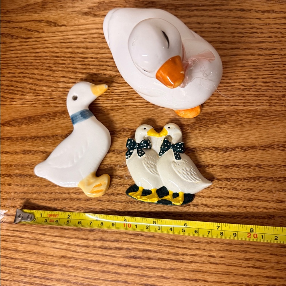 Bundle of vintage ducks / goose